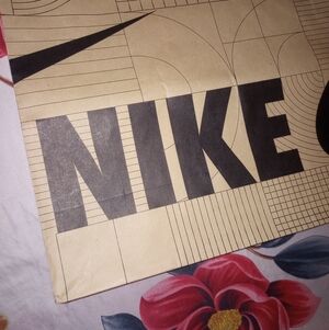 NW Nike Retro Wheat Shoelaces